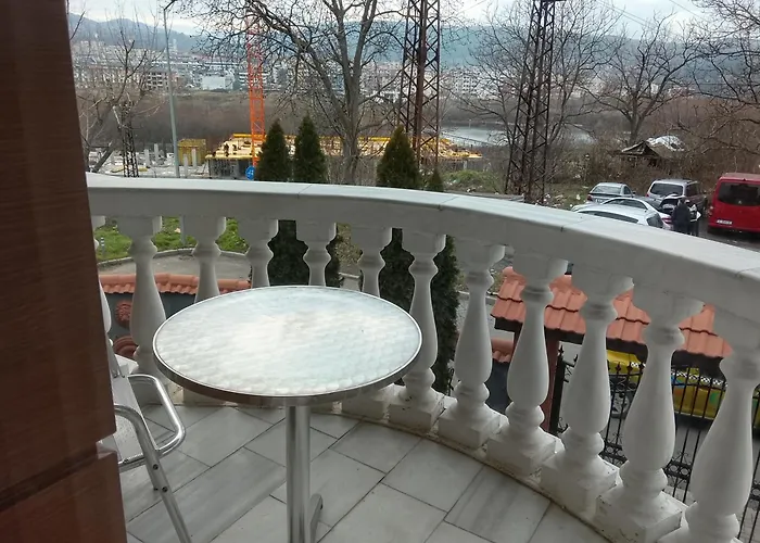 кащта за гости арда * Kŭrdzhali